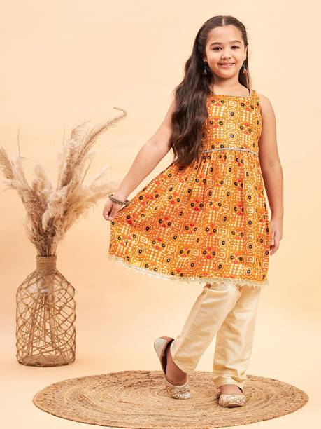 Girls Festive & Party Kurta and Pyjama Set