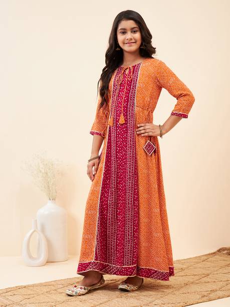 Girls Festive & Party Kurti and Legging Set